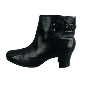 CLARKS Women's Black Leather Side Zip Ankle Boots Style 88884 Size 9.5